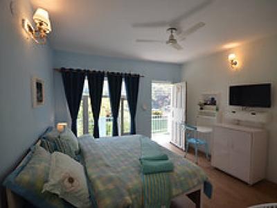 Deluxe with kitchenette